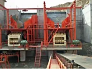 Planta de agregados em Yichang, Hubei, China (5 milhões de toneladas por ano)