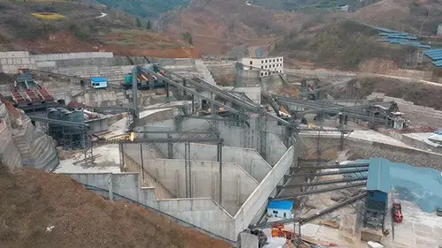 Triturador de impacto pesado PCZ1615 utilizado em projeto de planta de agregados em Shiyan, Hubei