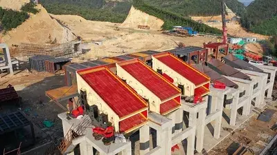 Peneira vibratória utilizada no projeto de agregados da Hongsheng em Qingyuan, Guangdong