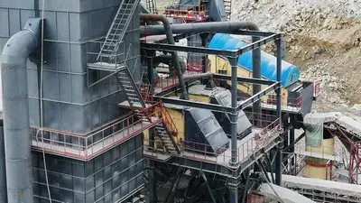 Peneira vibratória utilizada no projeto de uma unidade de produção de areia em Fujian